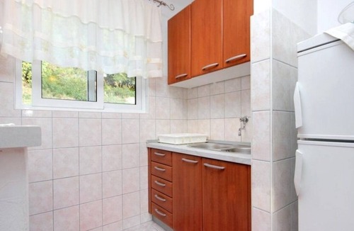 Cove Rogacic Apartment | Apartment Roki - 10 m from beach: A1(6+2) Veliki - Cove Rogacic (Vis), Island Vis, Croatia