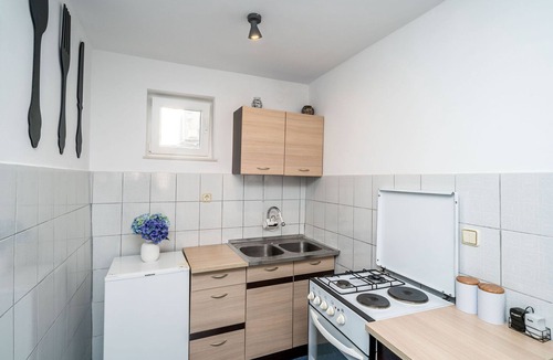 Gruz Apartment | Apartment & Rooms Alan - Double Room with Shared Bathroom 2