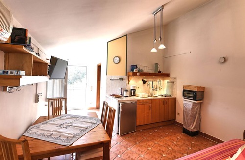 Nevidane Apartment | Apartment Rosa by Interhome
