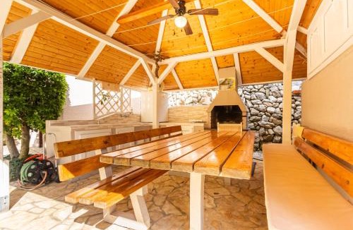 Jurandvor Apartment | Apartment Sepat with Terrace