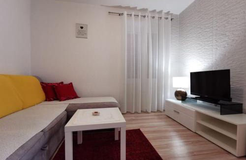 Betina Apartment | Apartment Sweet Sunset