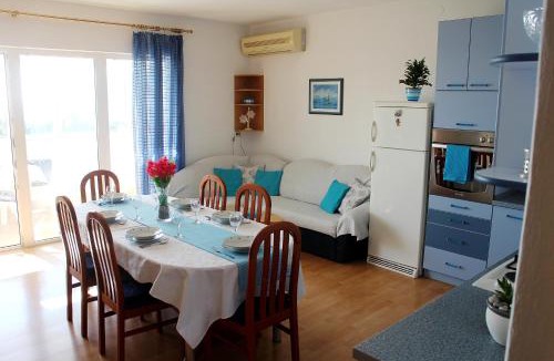 Komiza Apartment | Apartment Teraferma