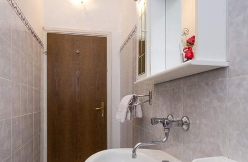 Rogac Apartment | Apartment Tirkiz - 80m from the sea: A2 Marija (6) - Rogac, Island Solta, Croatia