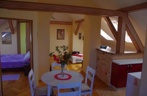 Slunj Apartment | Apartment Tomy
