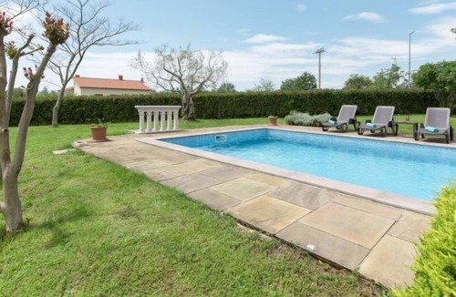 Brecevici Apartment | Apartment Valica (PRC653) in Porec/Baderna - 7 persons, 3 bedrooms