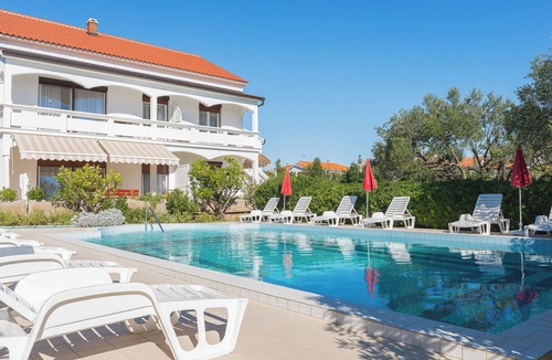 Vir Apartment | Apartment Vesela by Interhome