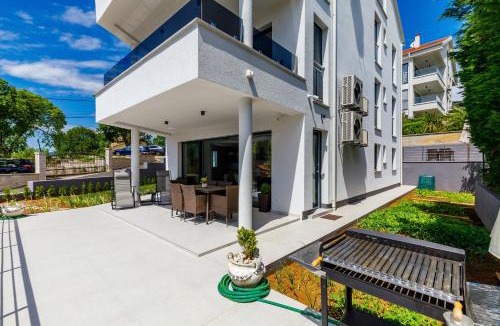 Kostrena Apartment | Apartment "Villa M"