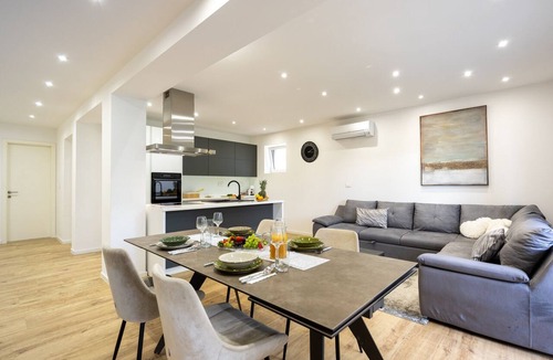 Kamen Apartment | Apartment with pool Ivano by Villas Guide
