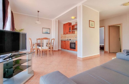 Crveni Vrh Apartment | Apartment with sea view for 4 persons