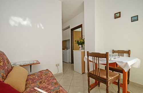 Valica Apartment | Apartments Albina Valiza (79179-A2) - Umag