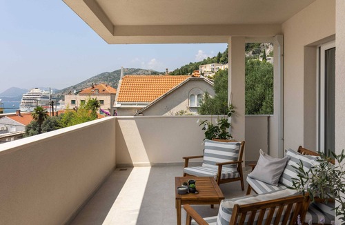 Gruz Apartment | Apartments Amare