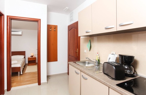 Lopud Island Apartment | Apartments Ana Lopud - One-Bedroom Apartment with Balcony and Sea View - 6 (2 floor)