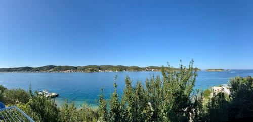 Supetarska Draga House | Apartments and rooms Krstina