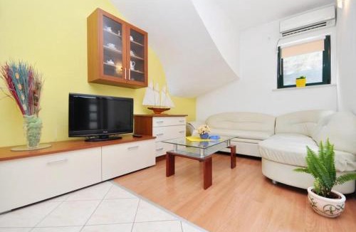 Vela Luka Apartment | Apartments by the sea Vela Luka, Korcula - 9244