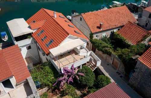 Vrboska Apartment | Apartments Damjanic Jerko