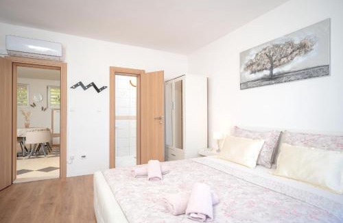 Hvar House | Apartments Edi