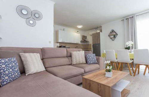 Hvar House | Apartments Edi