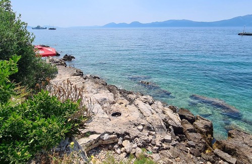 Sucuraj Apartment | Apartments Lanterna (96351-A2) - Sucuraj - island Hvar