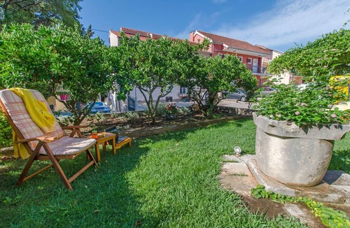 Vrboska Apartment | Apartments Anita (33431-A4) - Vrboska - island Hvar