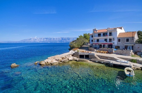 Pokrivenik Apartment | Apartments Igor (44141-A8) - Gdinj - island Hvar