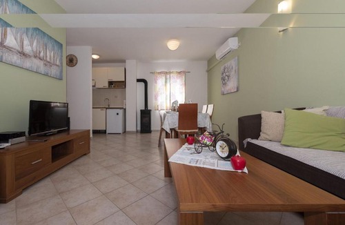 Razanac Apartment | Apartments in Ražanac, Croatia
