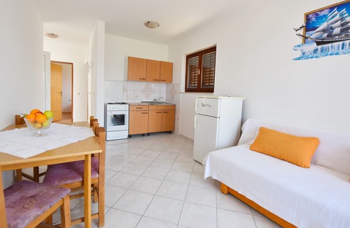 Kustici Apartment | Apartments Ivan, (16420), Kustici, hr