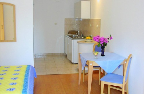 Cove Rogacic Apartment | Apartments Ivo, (12776), Vis, Croatia