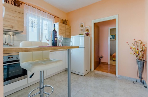 Mirce Apartment | Apartments Jerko - Standard One Bedroom Apartment with Terrace