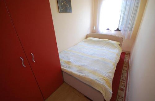Njivice Apartment | Apartments Juric by El-Pi Tours