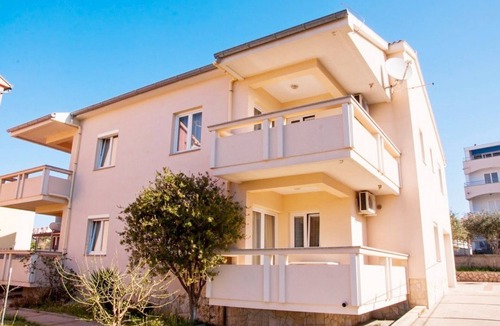 Novalja Apartment | Apartments Karolina, (16292), Novalja, hr