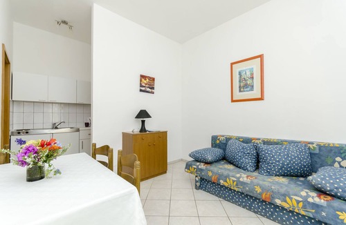 Okrug Gornji Apartment | Apartments Mate (47001-A3) - Okrug Gornji (Ciovo)