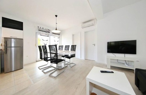 Biograd na Moru Apartment | Apartments Matković- Two Bedroom Apartment with Balcony(Apt1)