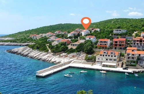 Zavalatica Apartment | Apartments Malo Misto (97731-A2) - Zavalatica