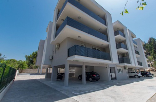 Dugis Apartment | Apartments Mario (11167-A3) - Makarska