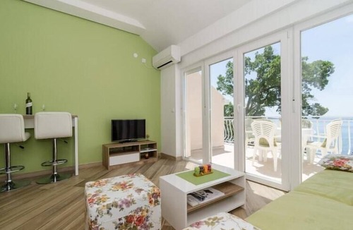 Mlini Apartment | Apartments Marmo - Deluxe One Bedroom Apartment with Balcony and Sea View (Apartman 4)