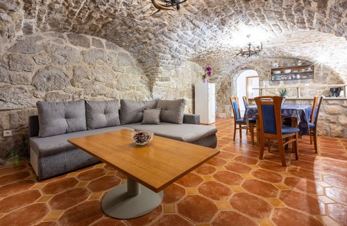 Grizane Apartment | Apartments Neven (62696-A4) - Grižane
