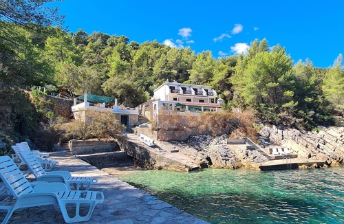 Bogomolje Apartment | Apartments On the beach (89401-A4) - Bogomolje