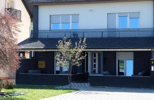 Pozega Apartment | Apartments Ro Ma
