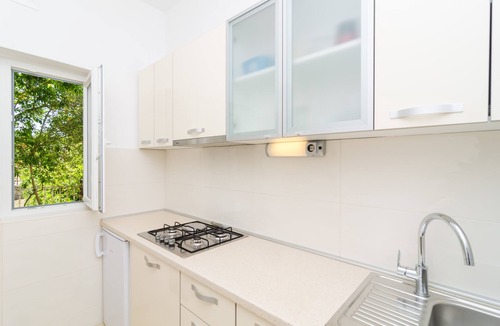 Kupari Apartment | Apartments & Rooms Barišić - Superior Studio Apartment with Balcony and Garden View