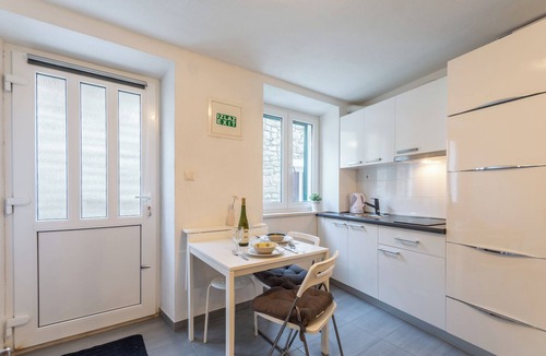 Pucisca Apartment | Apartments Sonja