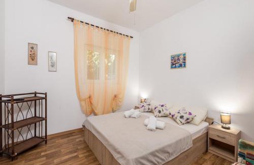 Cesarica Apartment | Apartments Sun 4 You