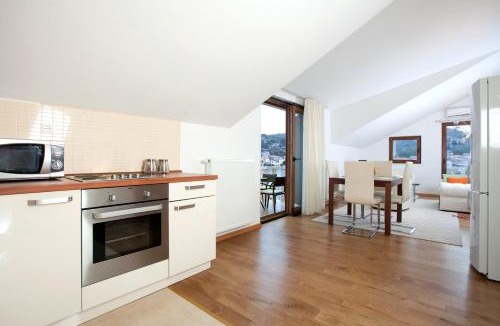 Tijesno Apartment | Apartments Tisno - Villa Mare