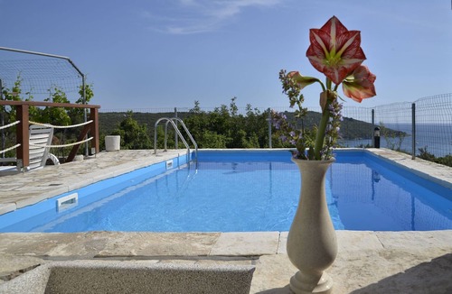 Maslinica Apartment | Apartments Toni (10299-A4) - Maslinica