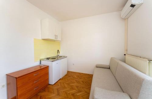 Zrce Apartment | Apartments Tony Near The Beach