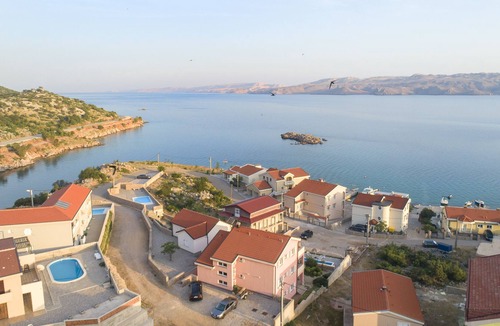Cesarica Apartment | Apartments Villa Dina - Ribarica, Karlobag, Croatia
