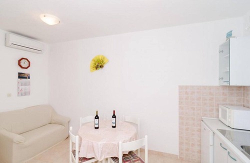 Orebic Apartment | Apartments Villa Dingač- Borak - Standard One Bedroom Apartment with Balcony and Sea View No. 3