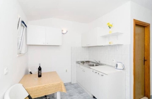 Orebic Apartment | Apartments Villa Ana Dingač- One Bedroom Apartment with Balcony and Sea View