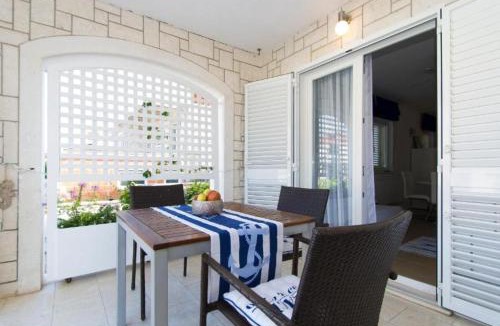 Lumbarda Apartment | Apartments Villa Olea