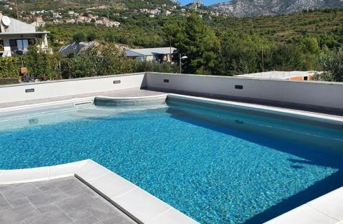 Solin Apartment | Apartments Villa Salona Sky - Premium Two Bedroom Apartment with Balcony 3