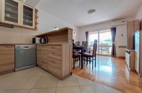 Crikvenica Apartment | Apartments Zeljko (86411-A1) - Crikvenica